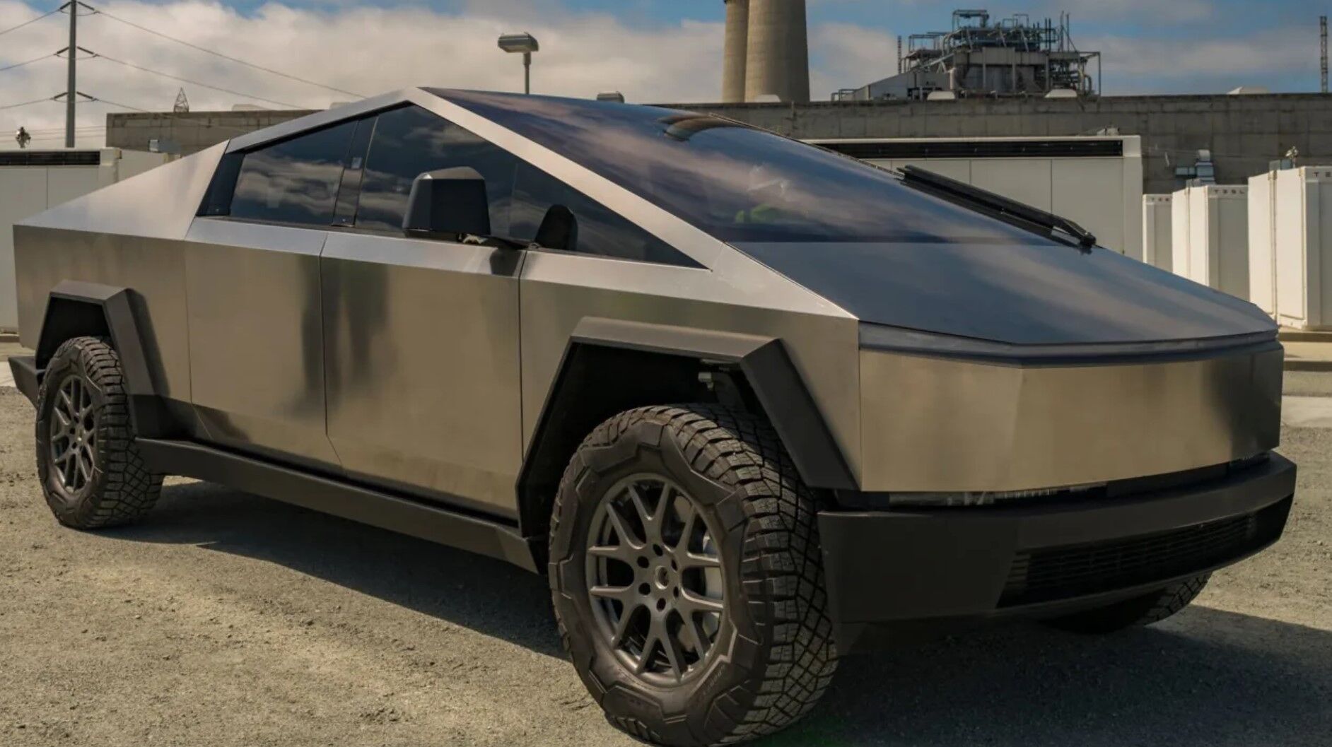Tesla Cybertruck prototype spotted with changes - Automotive Daily